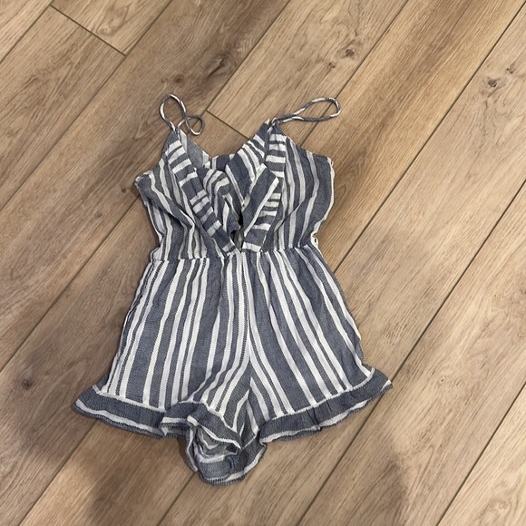 Tularosa Romper XS - Picture 2 of 3